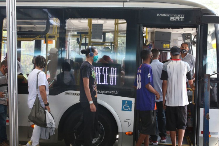 Paralização de trabalhadores da Viação Grajaú