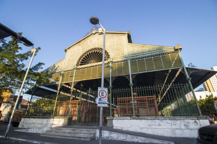 MERCADO dos Pinhões