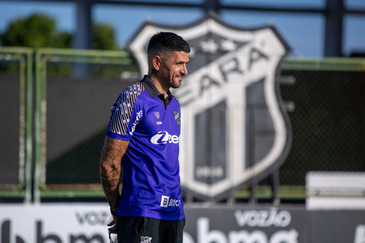 Técnico Lucho González poderá deixar o Vozão, caso a equipe não volte e vencer