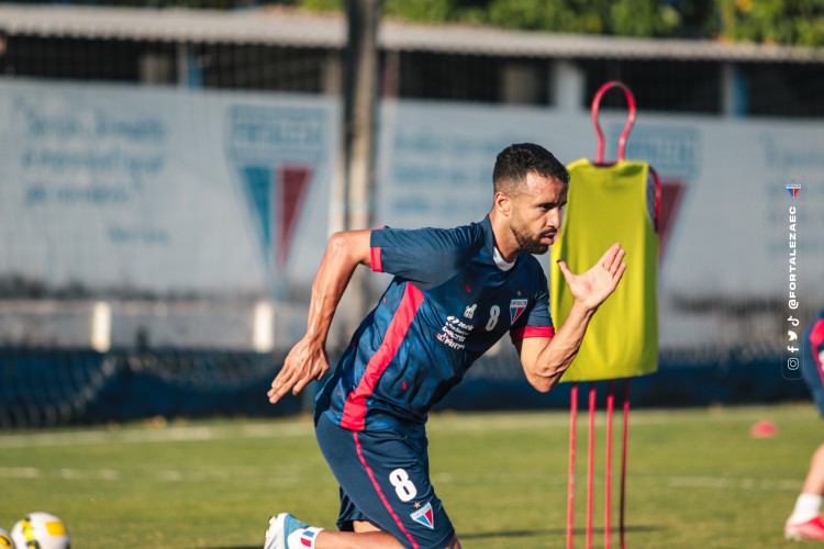 Caio Alexandre tem como característica principal a precisão nos passes 