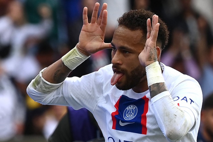 Neymar já tem dez gols e sete assistências em nove jogos pelo PSG