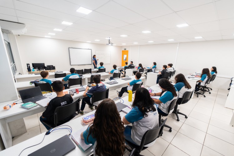 Vagas em cursos gratuitos do Senai Ceará estão disponíveis.