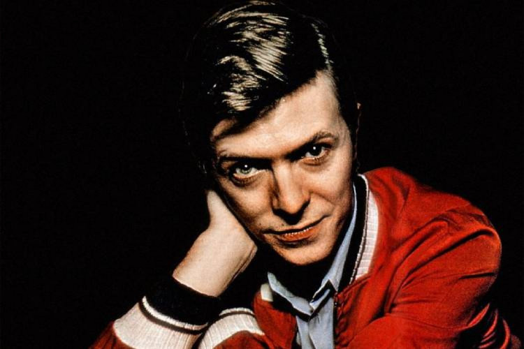 Manuscrito de música de David Bowie foi vendido no Reino Unido