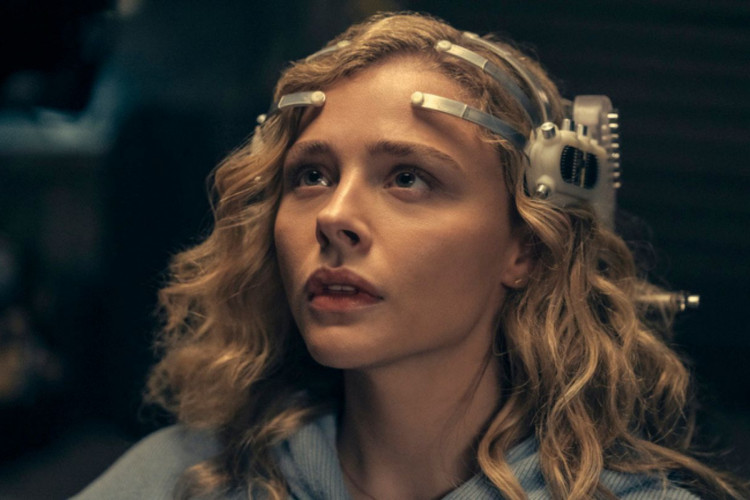 'Periféricos' é uma nova série do Amazon Prime Video com Chloe Grace Moretz