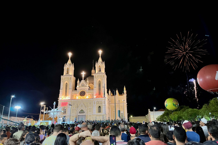 Abertura do evento ocorreu às 4h da madrugada