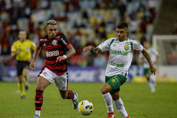 Neste Brasileirão, o time do Pantanal venceu três partidas fora de casa, empatou outras duas e perdeu 11.