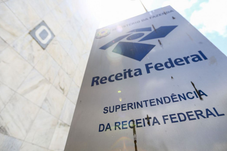 O pagamento será feito na conta ou na chave Pix do tipo CPF informada na declaração do Imposto de Renda.