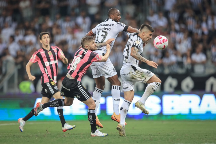 Atlético-MG e Ceará se enfrentaram no Mineirão em jogo válido pela 31ª rodada do Brasileirão. 