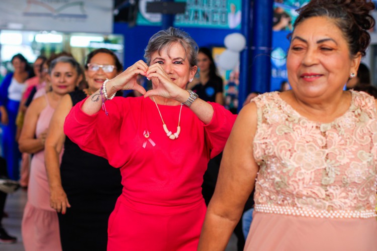 ￼ 4º DESFILE das Vitoriosas foi realizado pelo Programa de Assistência à Mulher Mastectomizada (Proamma) 