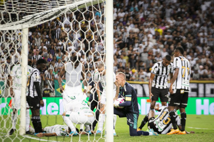 Ceará e Cuiabá, na Arena Castelão pela 32ª rodada do Campeonato Brasileiro