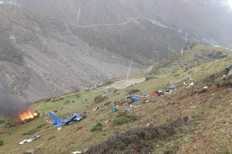 Seis romeiros e piloto do helicóptero morreram na queda