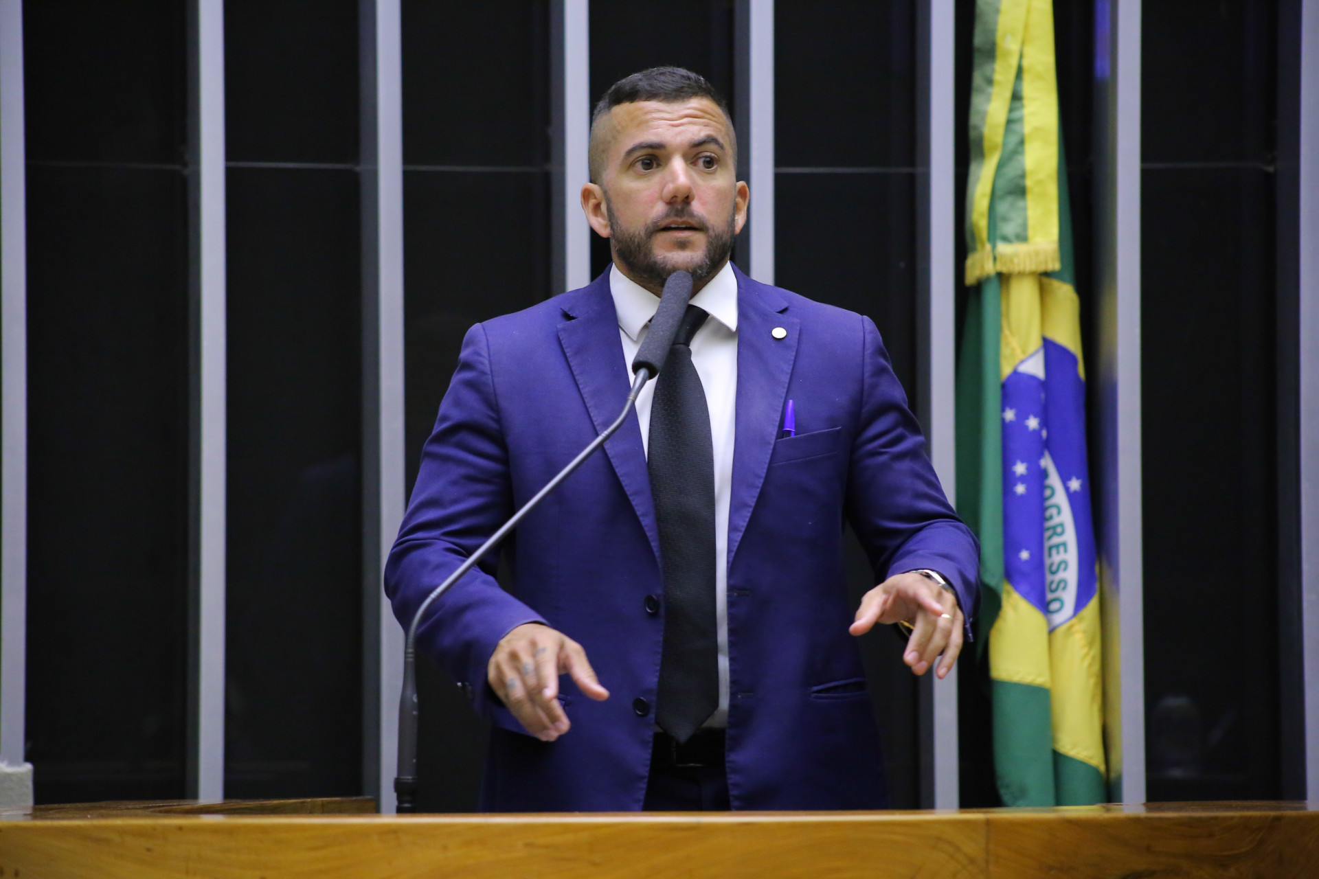 Deputado Bolsonarista Consegue Assinaturas Para Protocolar CPI Das ...