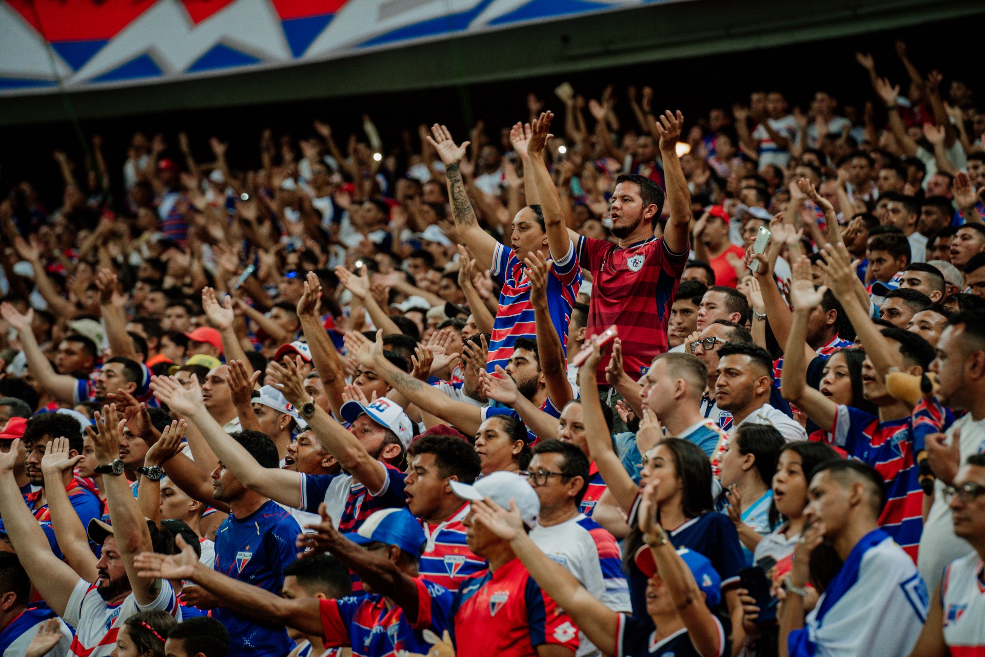 Leão levou mais de 1 milhão de torcedores ao estádio no ano (Foto: JÚLIO CAESAR)