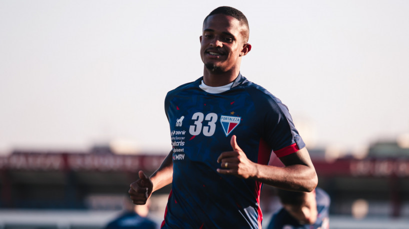 Atacante David da Hora em treino do Fortaleza no Centro de Excelência Alcides Santos, no Pici