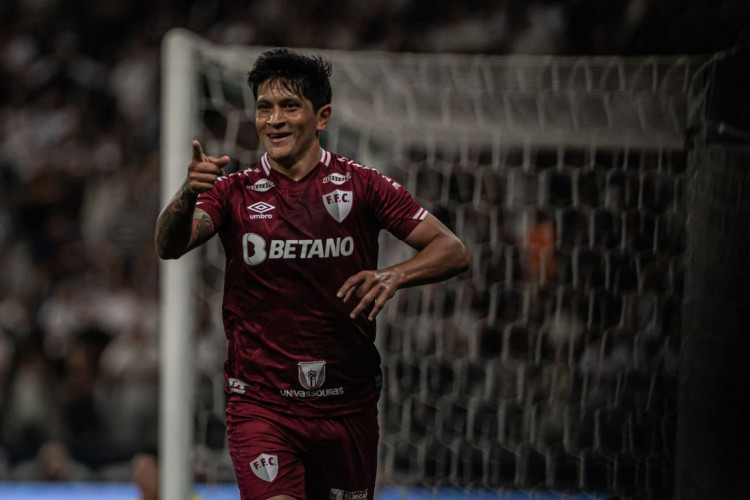 Fora do Maracanã, o Fluminense marcou 22 gols e levou 21 gols em 17 jogos disputados. São 25 pontos, com sete vitórias, quatro empates e seis derrotas.