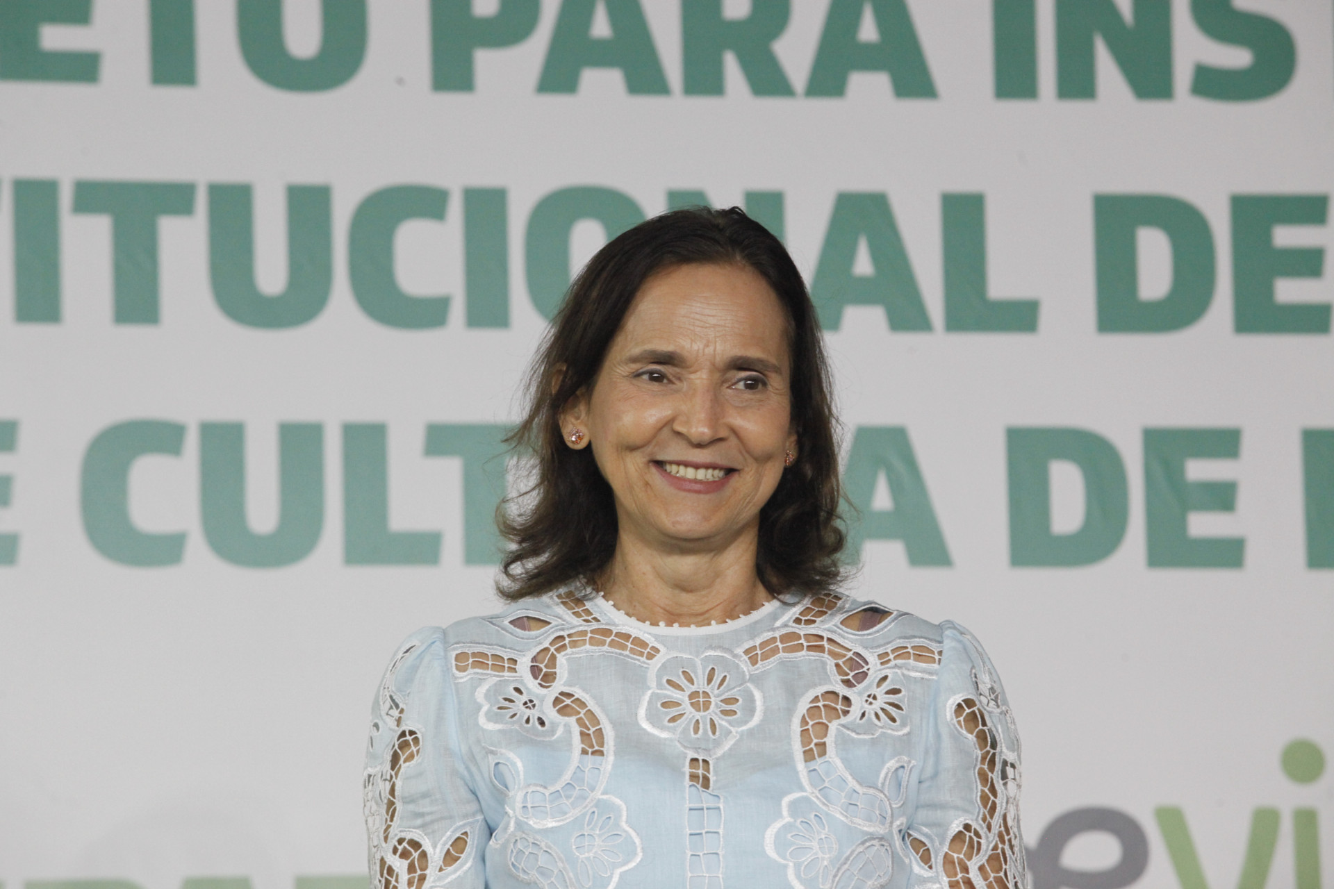 ￼GOVERNADORA Izolda Cela, provável ministra (Foto: FÁBIO LIMA)