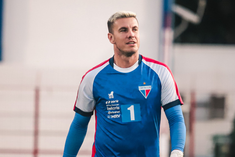 Goleiro Marcelo Boeck em treino do Fortaleza no Centro de Excelência Alcides Santos, no Pici