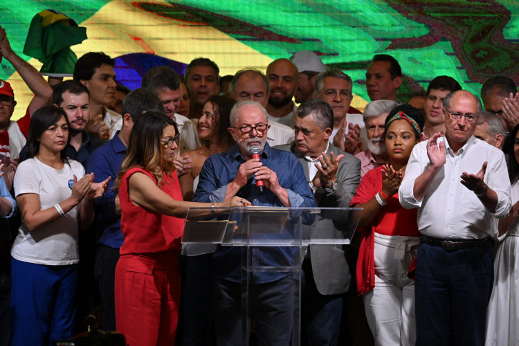 Luiz Inácio Lula da Silva em discurso da vitória em São Paulo 