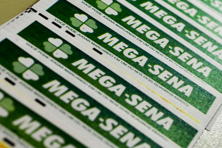 Bilhetes de aposta da mega-sena