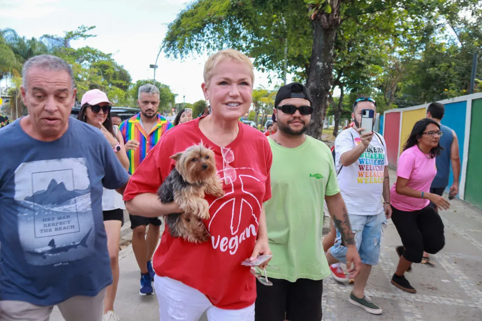 "Eu mimei minha filha e todos os meus filhos de pelo", respondeu Xuxa 