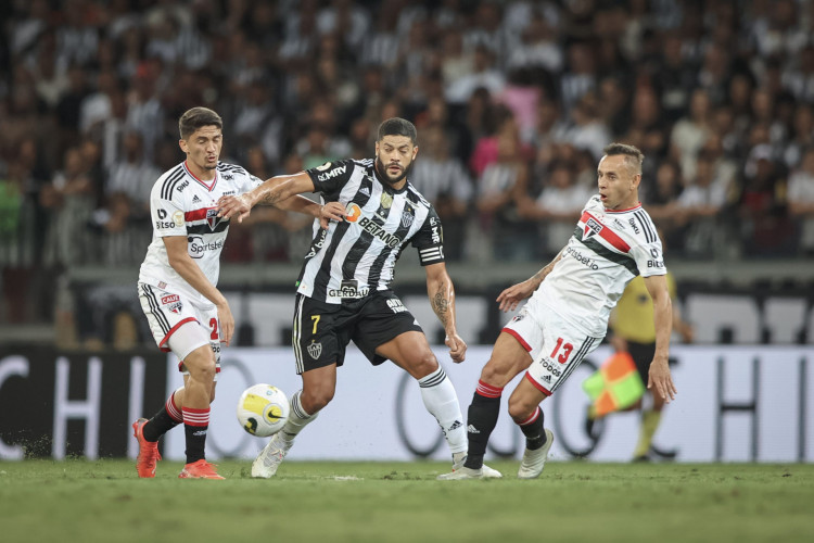 São Paulo e Atlético-MG se enfrentam pela Série A hoje, 1º; onde assistir ao vivo aos jogos do dia e horário do jogo