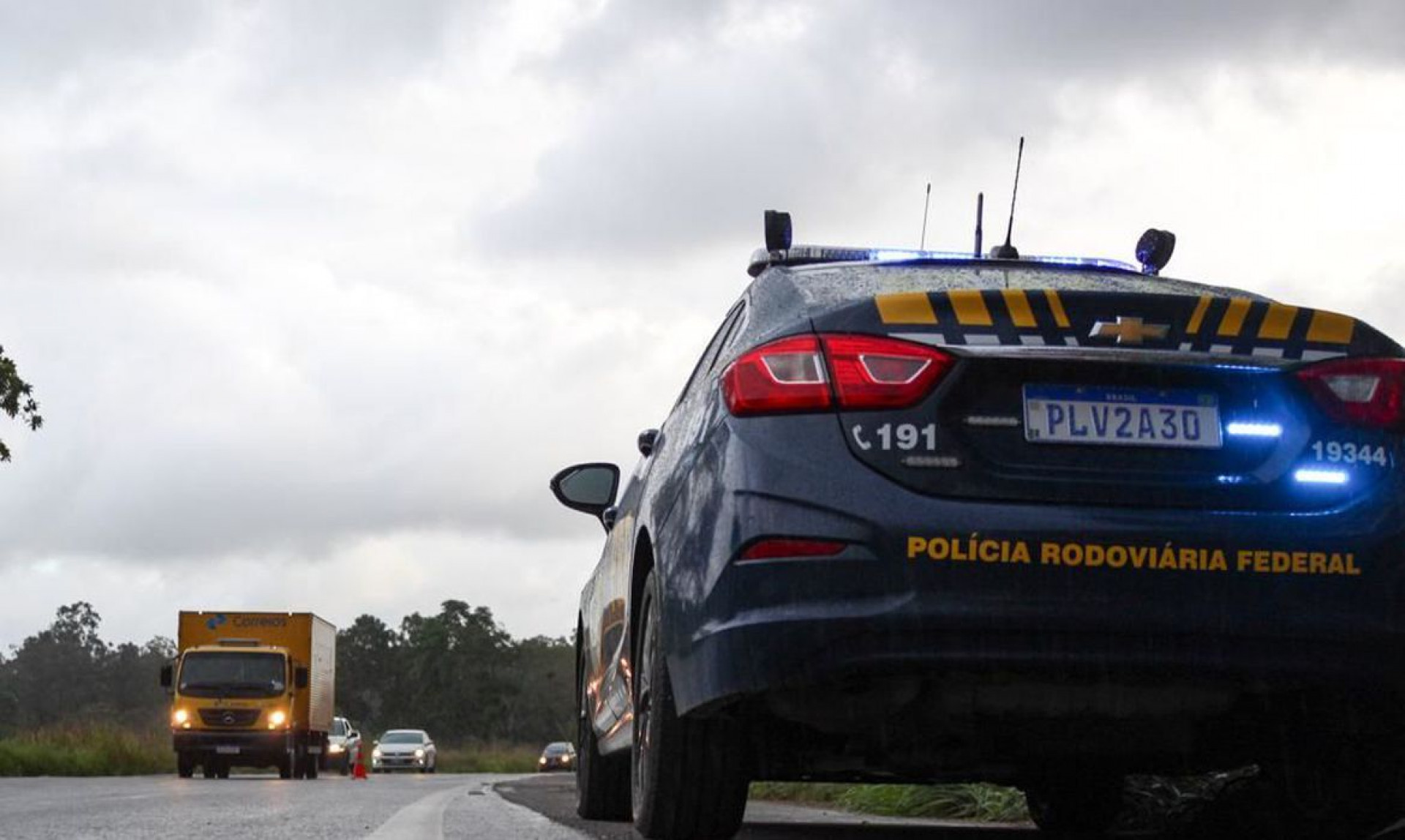 ￼FISCALIZAÇÕES da Polícia Rodoviária Federal (PRF) teriam sido planejadas eleitoralmente (Foto: Polícia Rodoviária Federal/Bahia)