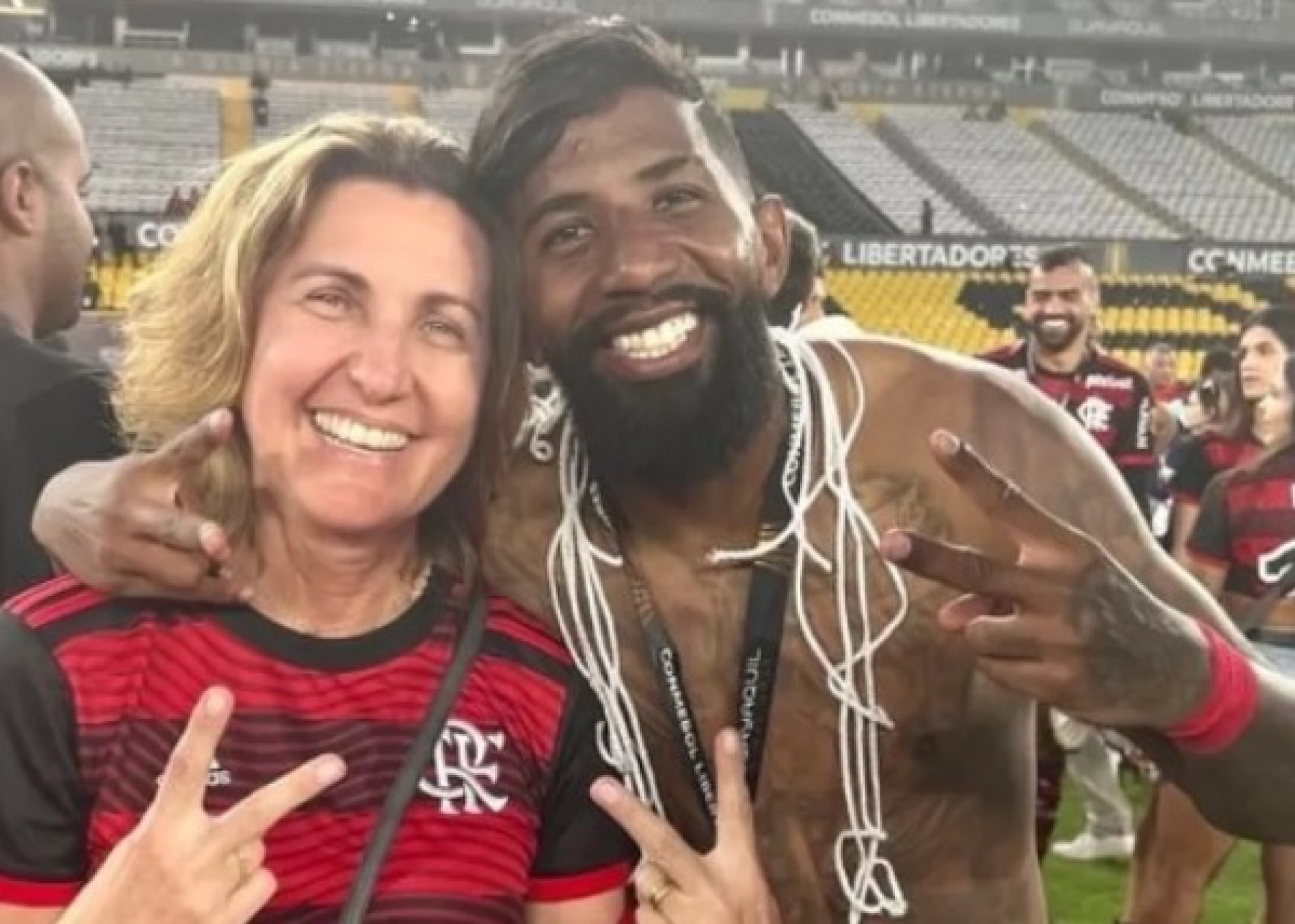 Ângela Machado, bolsonarista e dirigente do Flamengo, ataca nordestinos por acreditar, de forma ignorante, que o Nordeste foi o único responsável pela eleição do presidente Lula, também nordestino (Foto: REPRODUÇÃO)