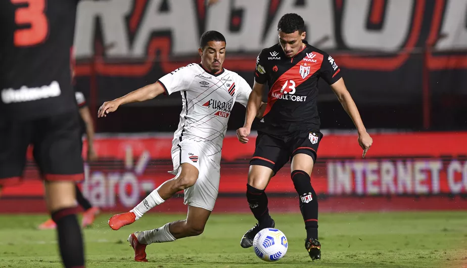 Londrina e Atlético-GO jogam hoje, 17, pela Série B 2023; veja onde assistir ao vivo aos jogos do dia.