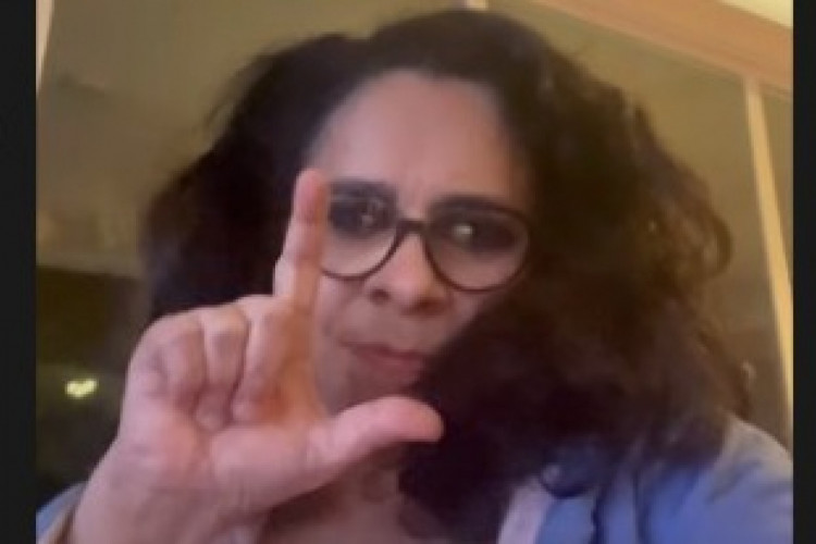 Um dia antes de sua morte, a cantora Gal Costa publicou sua última selfie comemorando à vitória de Lula nas eleições para a Presidência da República. 