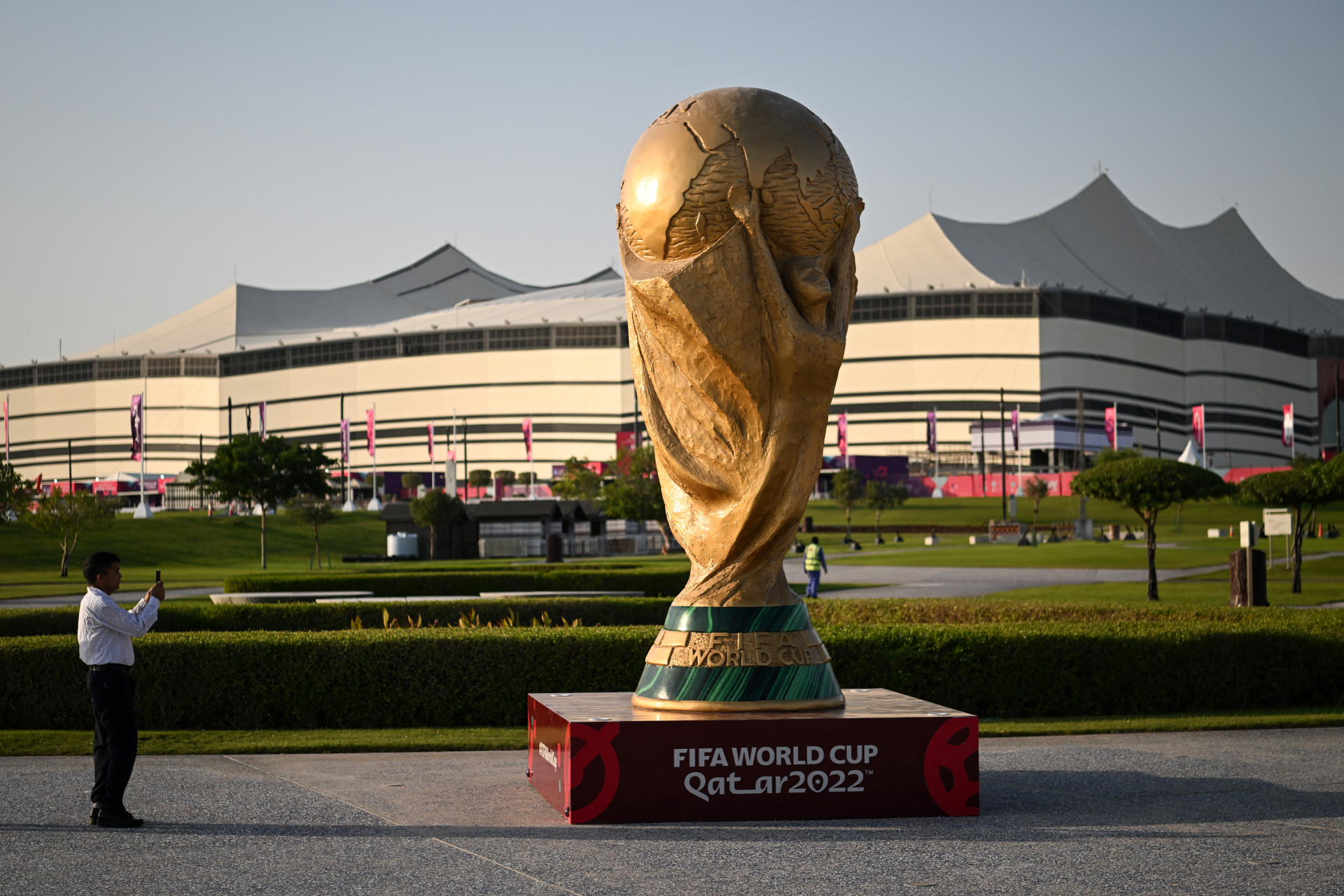 Copa será realizada entre em 20 de novembro e 18 dezembro (Foto: Kirill KUDRYAVTSEV / AFP)