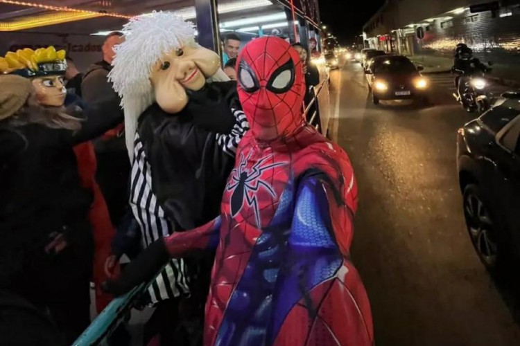 Homem-Aranha da Carreta da Alegria é morto em Santa Catarina