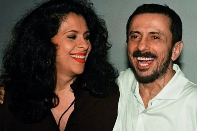 Gal Costa e Tom Zé são amigos e parceiros desde o início da carreira, quando participaram do movimento tropicalista