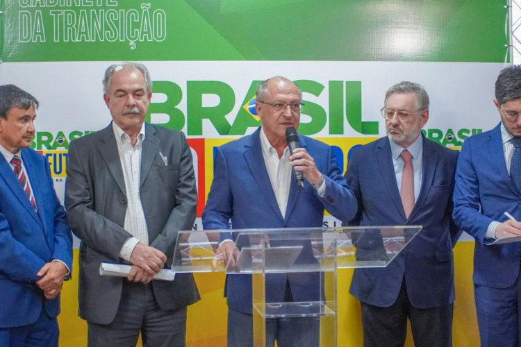 Vice-presidente eleito anuncia mais 61 nomes da equipe de transição