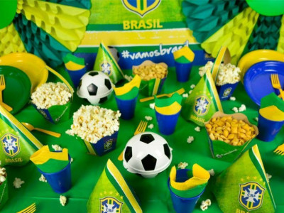 05 Pc Bola Futebol Decoração Parede Mural Copa Brasil Festa