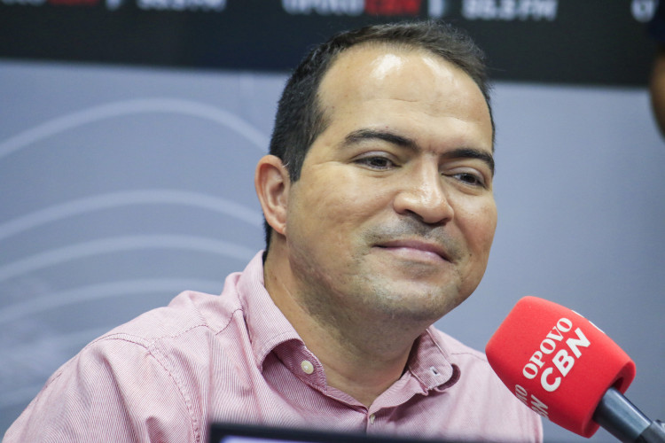 FORTALEZA, CE, BRASIL, 16.11.2022: Presidente do Fortaleza, Marcelo Paz, participou do programa Esportes do Povo na rádio CBN (Foto: Thais Mesquita/OPOVO)































































































