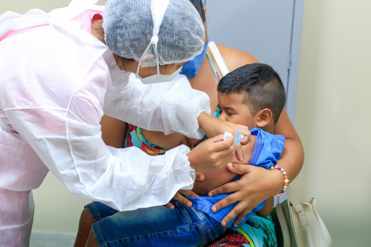 Fortaleza inicia vacinação com a segunda dose contra a Covid-19 para crianças de seis meses a 2 anos de idade 