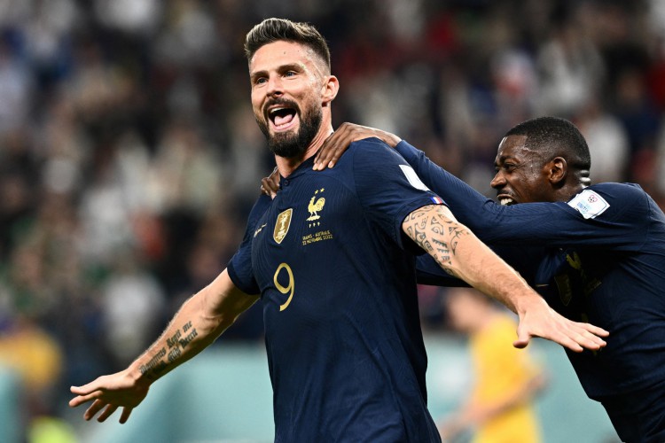 Giroud marcou o gol da virada da França diante da Austrália na Copa do Mundo do Catar