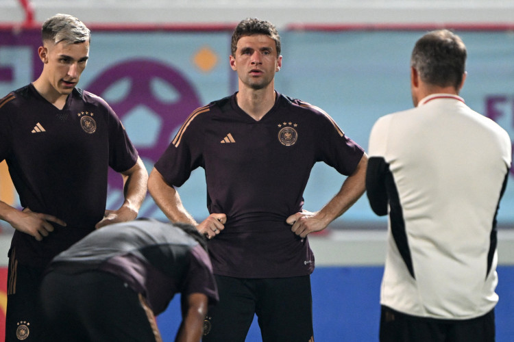 Atacante Thomas Muller em treino da Alemanha no Catar