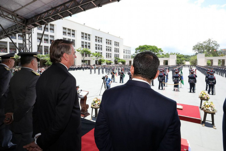 Presidente Bolsonaro durante participação de formatura de cadetes na Aman