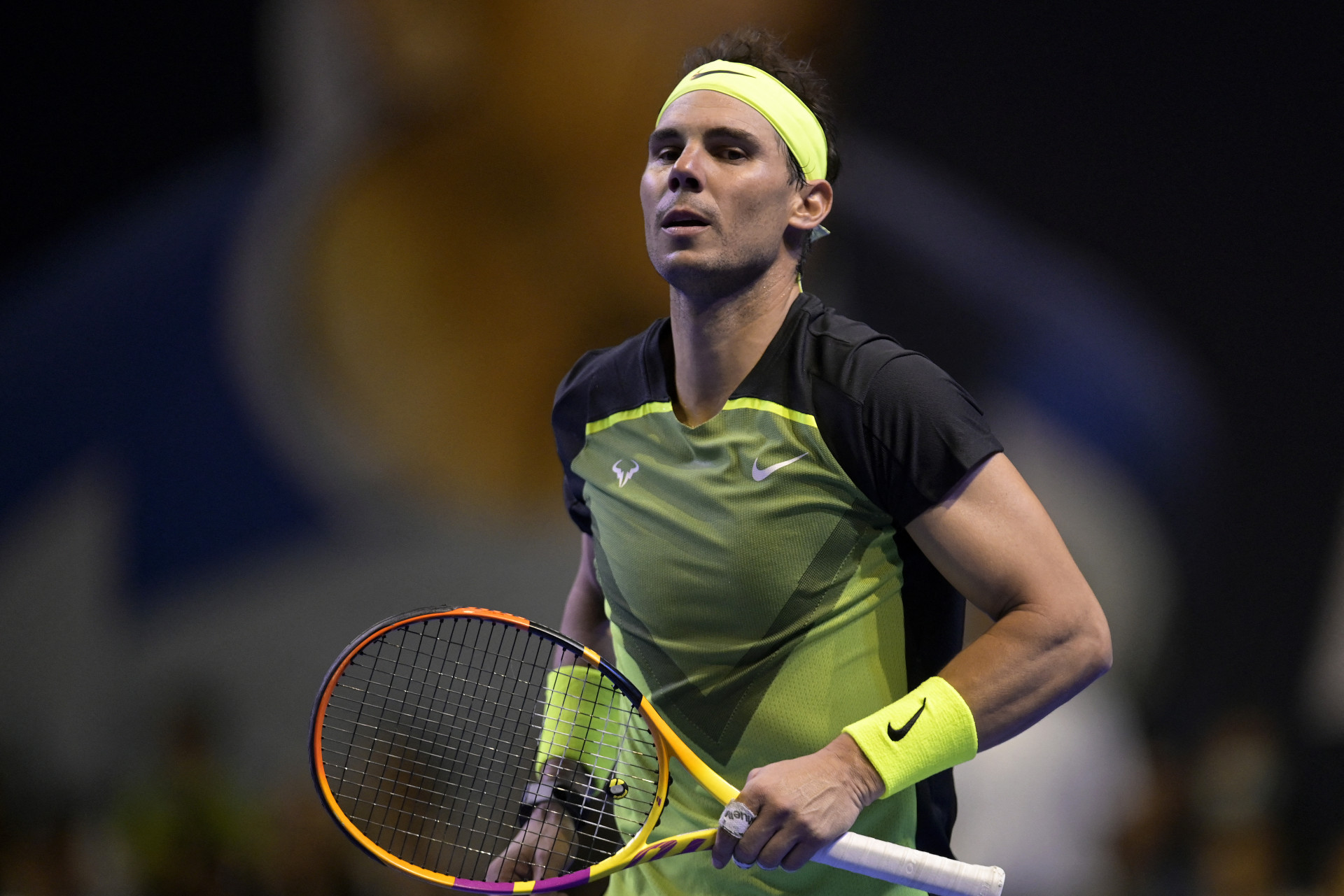 Tenista Rafael Nadal em jogo amistoso no ginásio Mineirinho, em Belo Horizonte, no Brasil (Foto: DOUGLAS MAGNO / AFP)