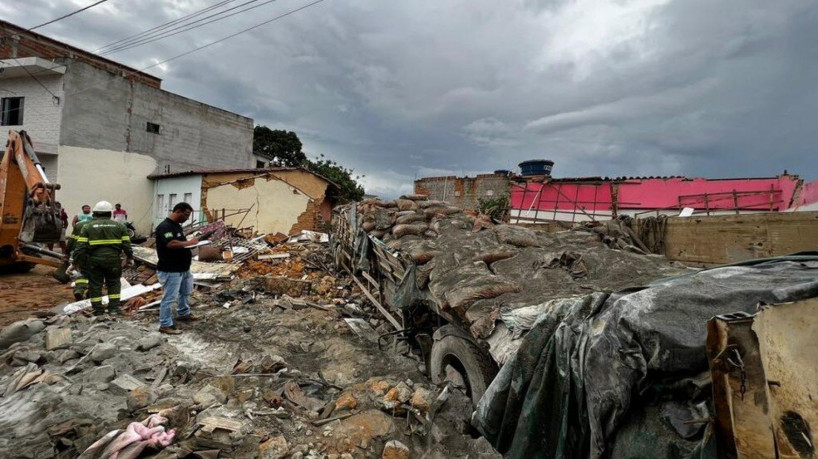 Outras três pessoas ficaram feridas(foto: G1/Reprodução )