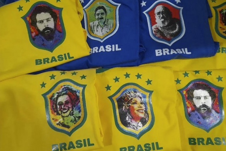 Camisas da seleção brasileira substituem escudo da CBF por personagens históricos, da cultura e da política por quem não quer ser confundido com apoiador de Bolsonaro