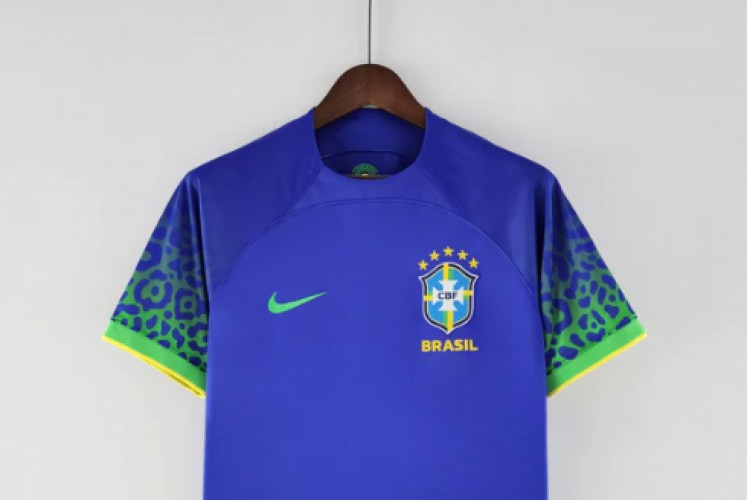 Camisa do Brasil na cor azul será usada contra Camarões, pela Copa do Mundo 2022; veja quanto custa e onde comprar