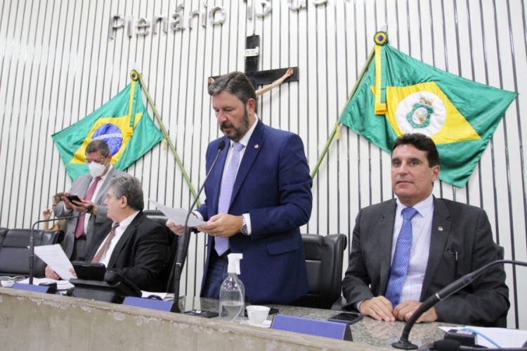 Deputado Romeu Aldigueri (PDT) articulou aprovação do PL do piso dos advogados. Projeto foi relato por Julio César Filho (PT)