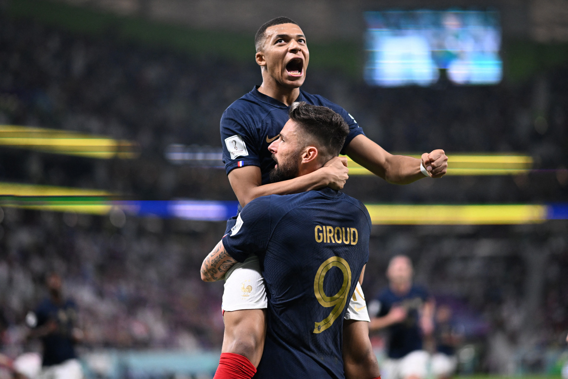 Mbappé brilha e França vence a Polônia por 3 a 1, garantindo vaga