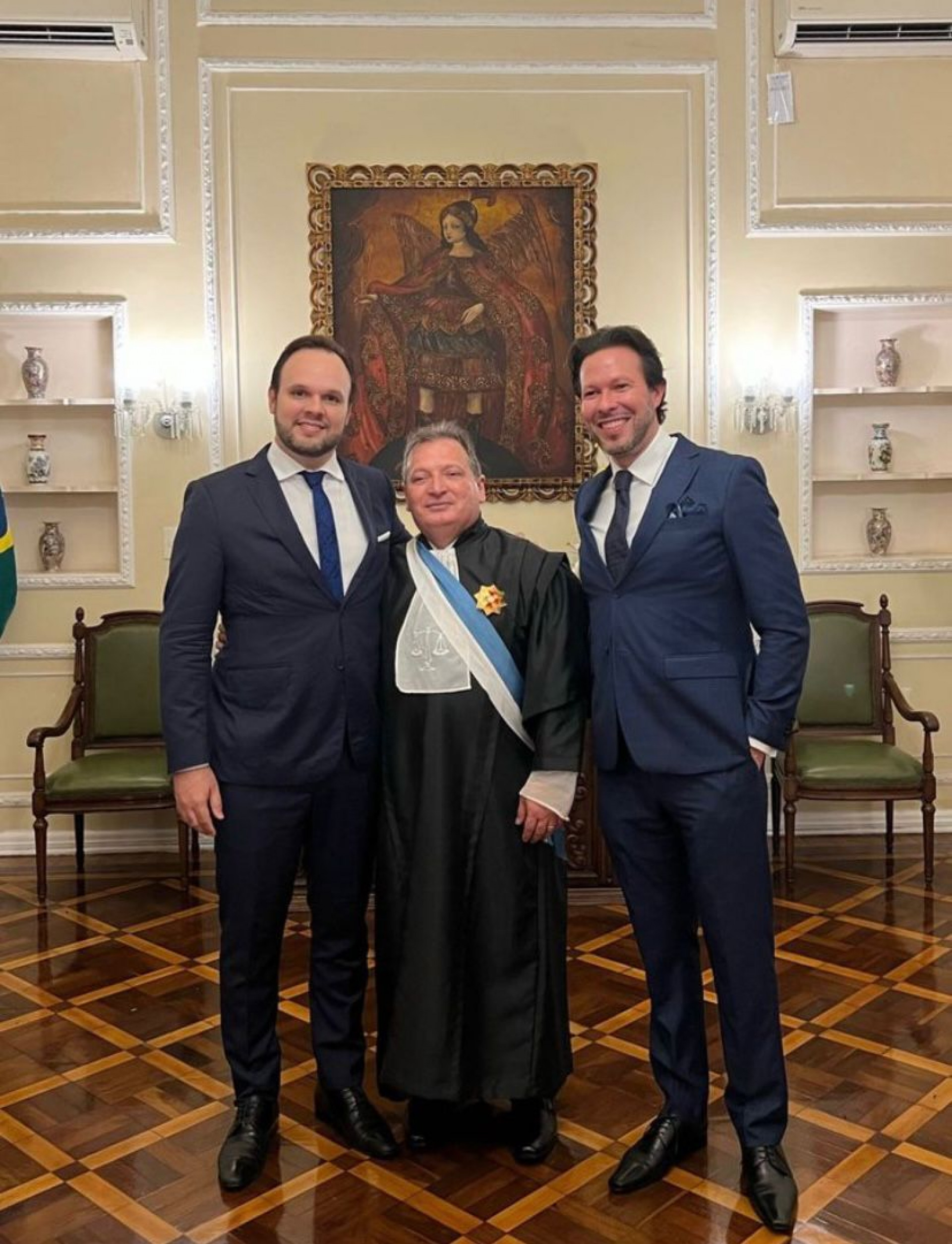 Novo presidente entre Carlos José Pinheiro e Rafael Xerez