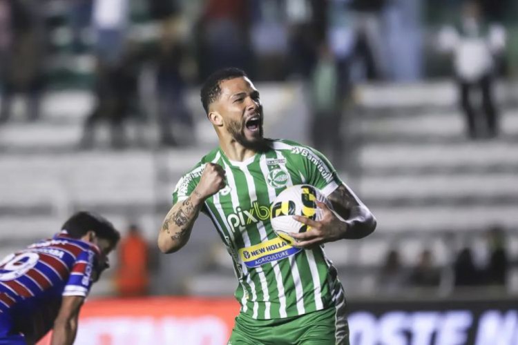 Vitor Gabriel disputou a temporada de 2022 pelo Juventude