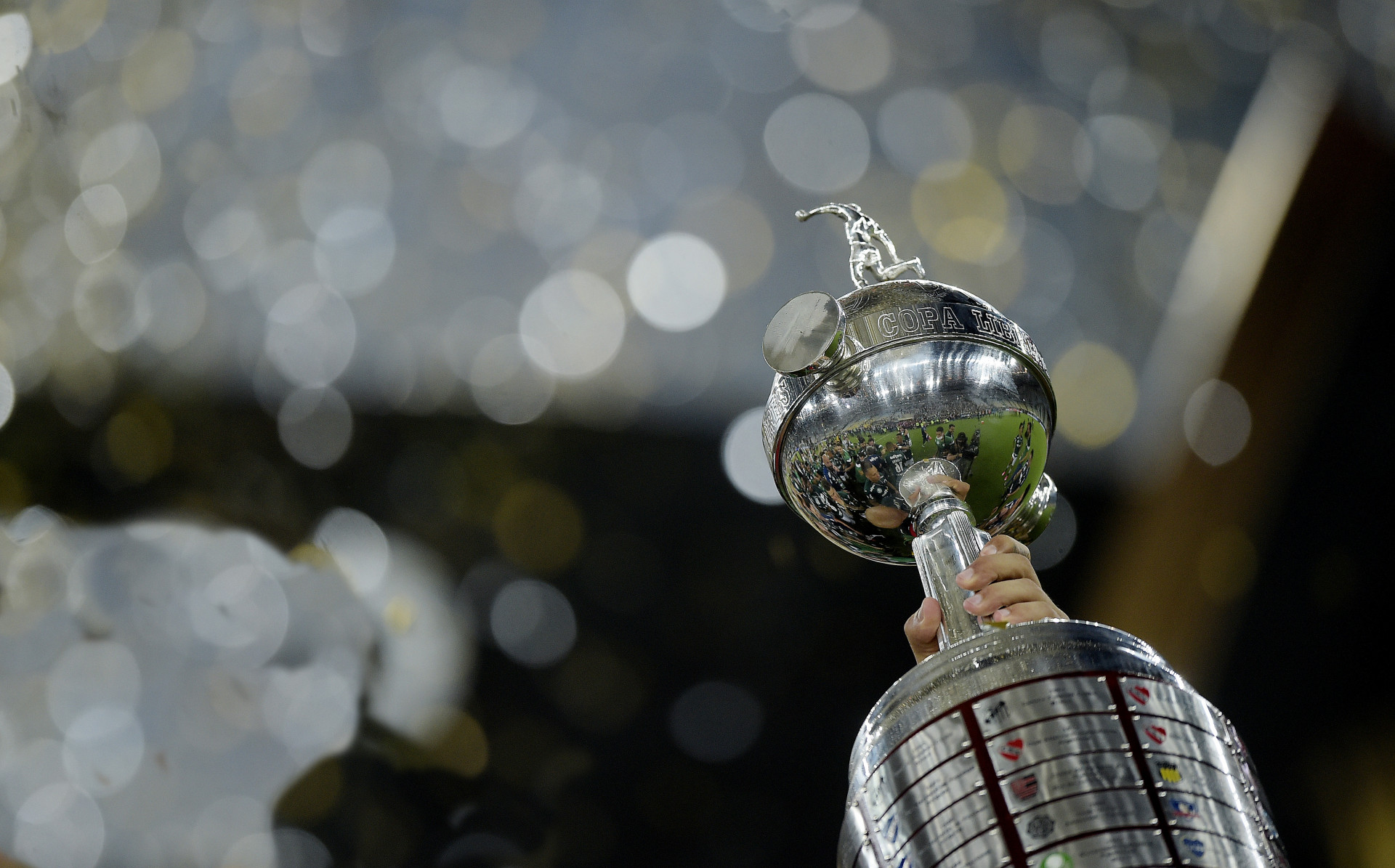 Taça da Copa Libertadores 2020 (Foto: Staff Images/ CONMEBOL)