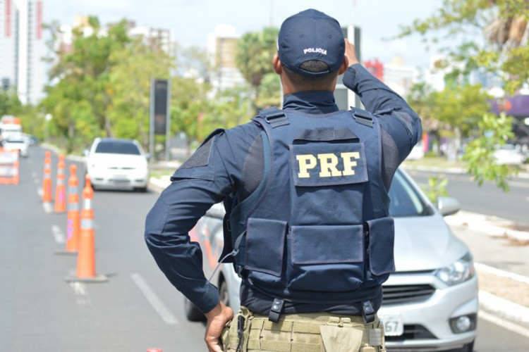 O desdobramento da Operação Rodoviária, que vai até o fim do Carnaval 2023, a iniciativa tem como objetivo principal a garantia da segurança viária e a consequente preservação de vidas nas rodovias e estradas federais por todo o Brasil