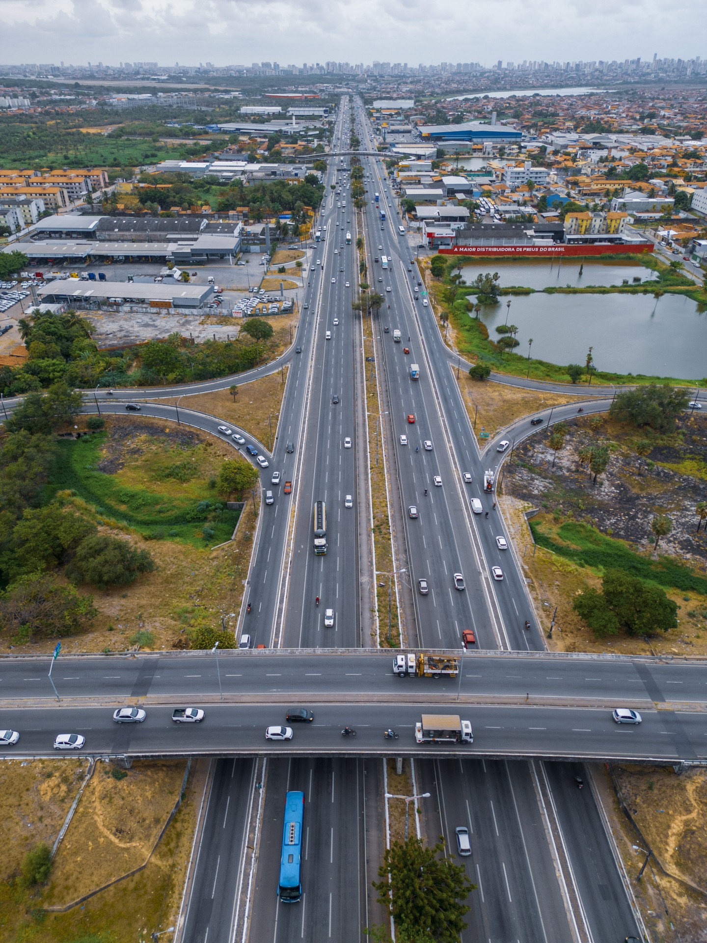 Imagem de apoio ilustrativo. Vista aérea da BR 116 no viaduto da Oliveira Paiva  (Foto: FCO FONTENELE)